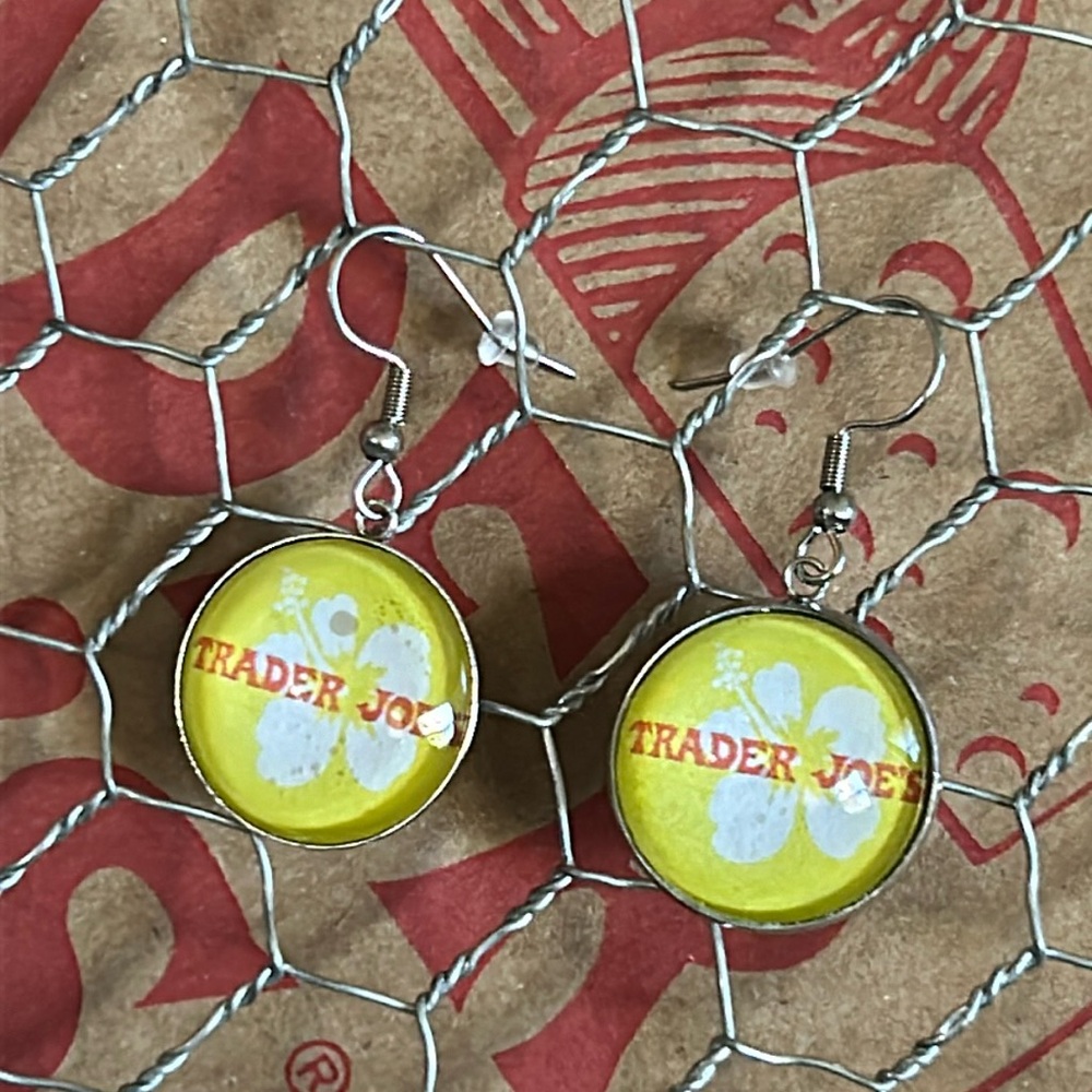Trader Joe’s earrings 20mm yellow hibiscus